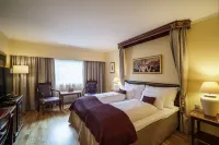 Hotel Refsnes Gods - by Classic Norway Hotels Hotel dekat Moellebyen Industrial Centre
