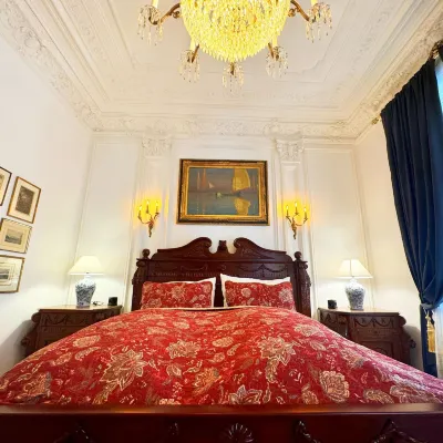 7th Heaven Vienna Center Apartments Hotels near Spittelberg