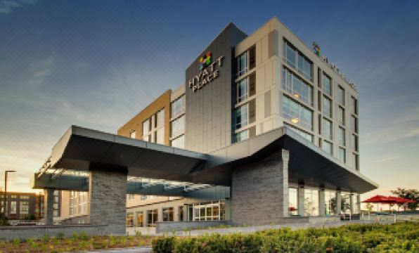 Hyatt Place Milwaukee Downtown - Housity