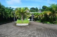 Beluran Serene Guesthouse Hotels near Toko PUSAT DUPA WANGI