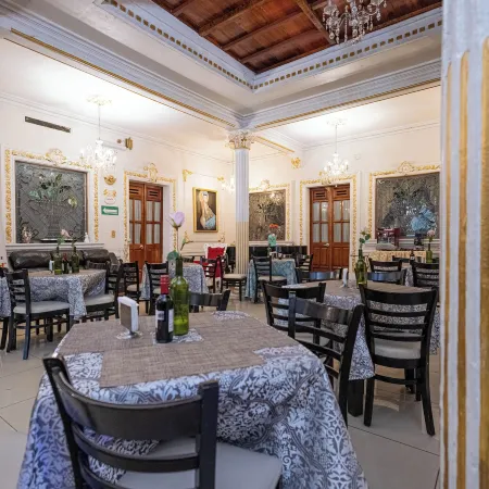 Capital O Hotel Patio Pombo