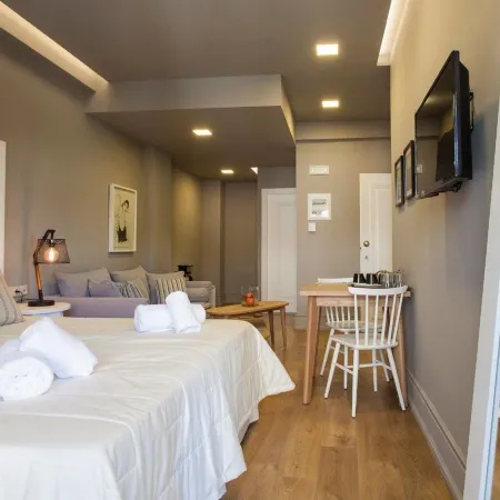 Candia Studios & Rooms