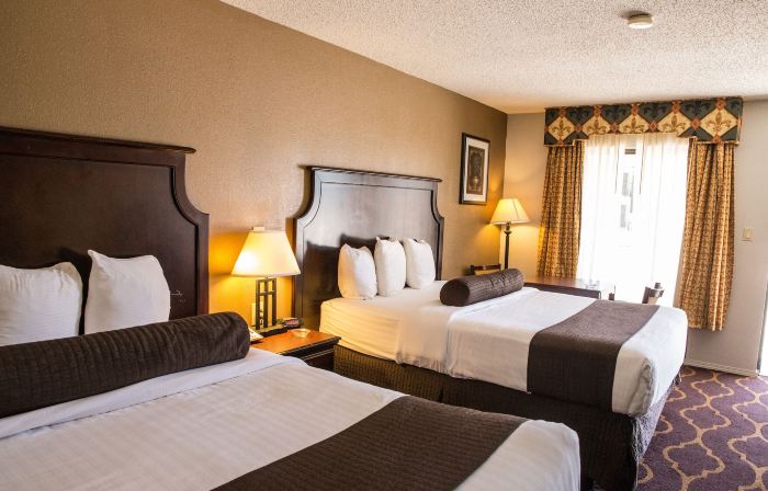 Mockingbird Inn & Suites