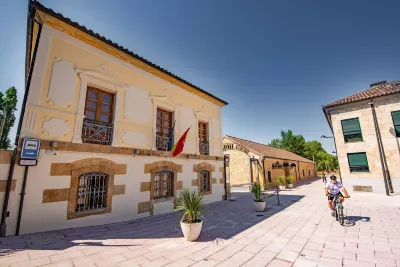 Hospedium Hotel Casino Del Tormes Các khách sạn ở Campo Charro