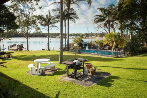Lake Edge Holiday Units - Wifi