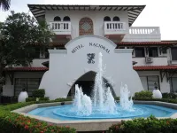 Gran Hotel Nacional Các khách sạn gần Dayana Boutique