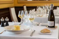 Hôtel Restaurant Famille Bourgeois "La Cote des Monts Damnés" - breakfast