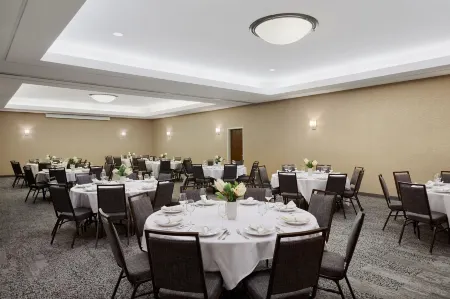 Courtyard Milwaukee Downtown