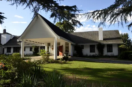 Lythwood Lodge Отели в г. Howick