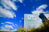 175 Hotel Westmead Hotels in Mays Hill
