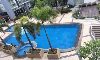 One Palm Tree Apartments