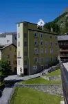 Le Petit Charme-Inn Hotels near Zermatt Railway Station