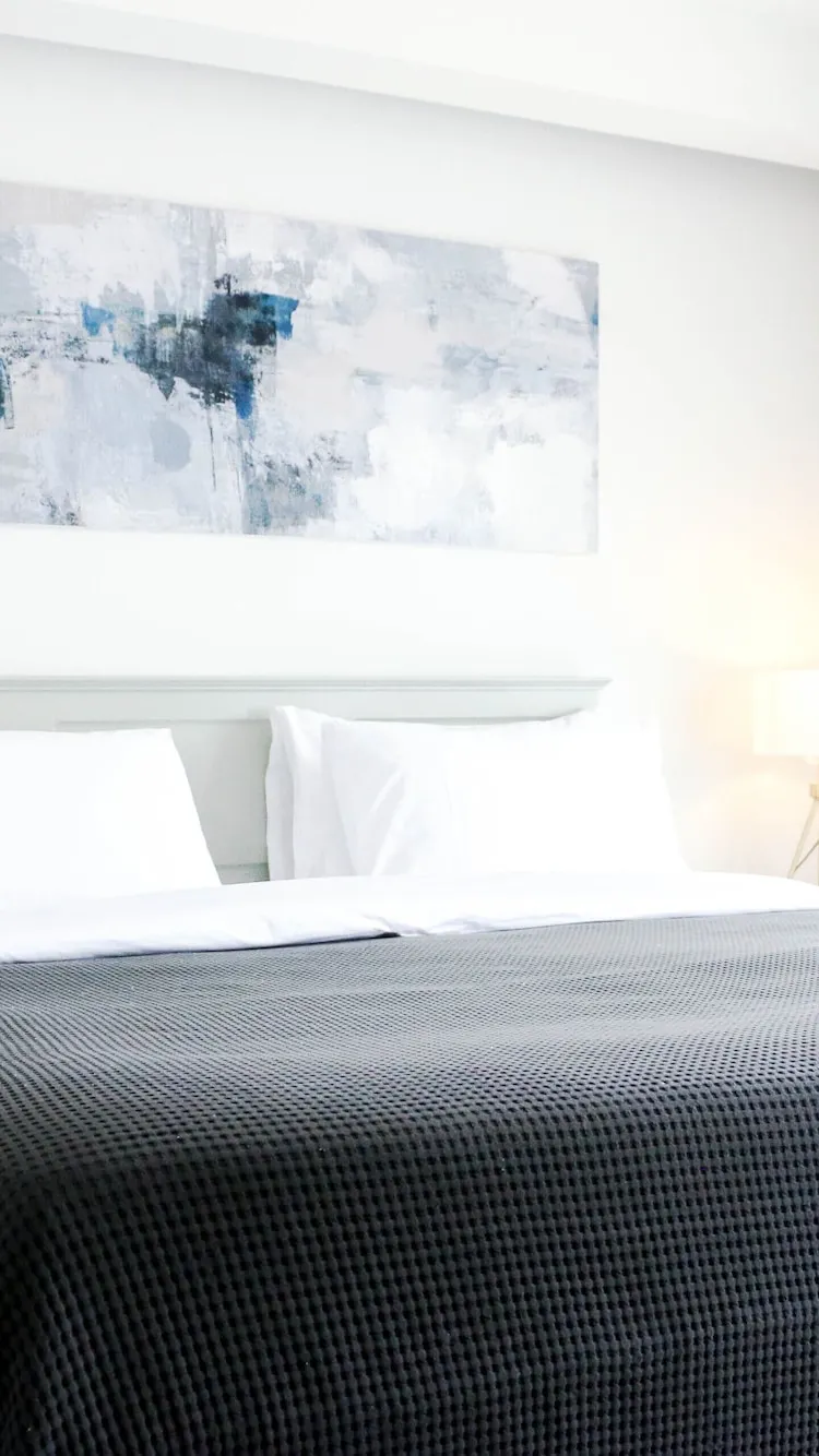 ห้องดีลักซ์ เตียงใหญ่ 1 เตียง