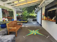 Arnott's Lodge & Hiking Adventures Hotels in Hawaiian Paradise Park