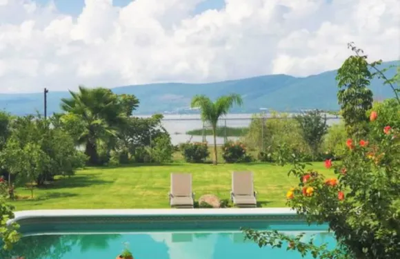 梅里基沃雅 2 號別墅酒店