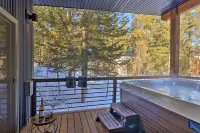 Luxury Mountainside Chalet - 35 Mins from Jackson, WY Hotels in Alpine