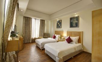 Saltstayz Select - Galleria Market & Golf Course Road