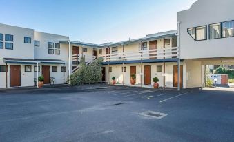 Wrights by the Sea Motel