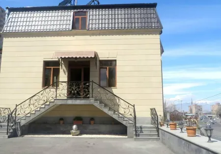 Park Avenue Hotel Yerevan Отели в г. Гарни