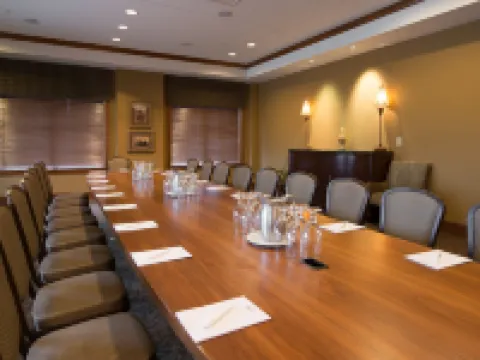 The Glen Club Hotels in Glenview