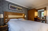 White Horse Inn Hotels in Ellon