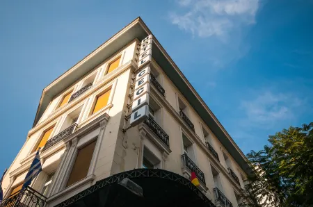 Cecil Hotel