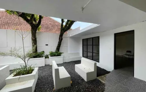 Azana Essence Sanggabuana Bogor Hotels in Central Bogor