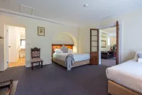 Coolangatta Estate Shoalhaven Heads Hotels in Culburra Beach