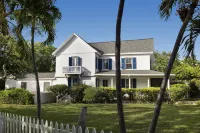 Tamarind 4 Bedroom Home Hotels near Leon Levy Native Plant Preserve