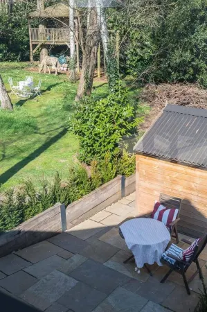 Aylesford-house-sleeps 2 & 1 Infant-parking-garden