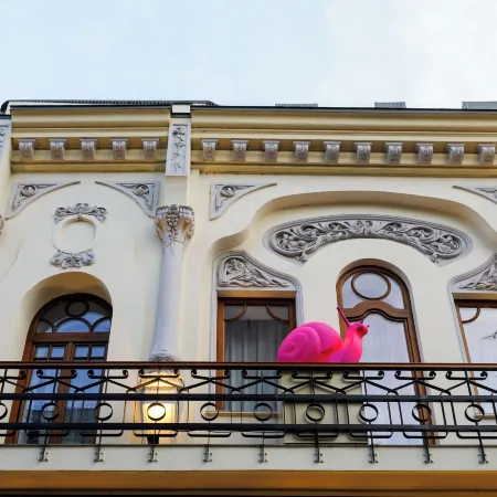 Old Town Snail Design Apartments