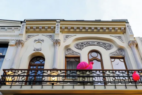 Old Town Snail Design Apartments