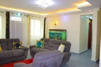 Lux Suites Taris Apartments Rongo Hotels in Rongo