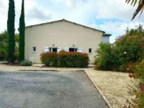 Résidence Les Roussets Hotels in Jonzac