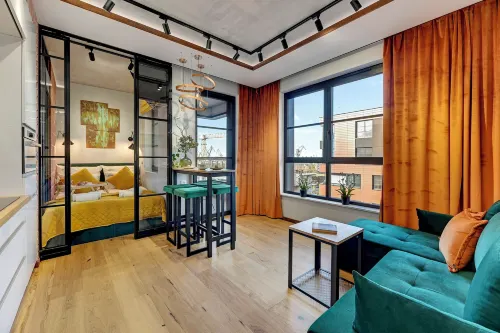 Downtown Apartments Doki Living - Foodhall & Parking - شرفة