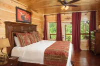 Breathtaking 14Br Cabin: Elevator Views Games Hot Tubs Galore