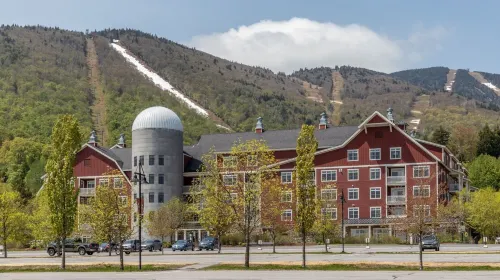 41 Summit Condo Near Mountain Shuttle by RedAwning Hotels in Warren