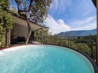 Regina Vittoria Relais EcoSmart Luxury Home Spa - de Vivo Realty - Meerblick