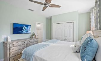 2 Steps to Ice Plant Downtown St Aug Beach Club