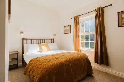 Stunning Room Above Amazing Silks Pub Hoteles en Aldbourne