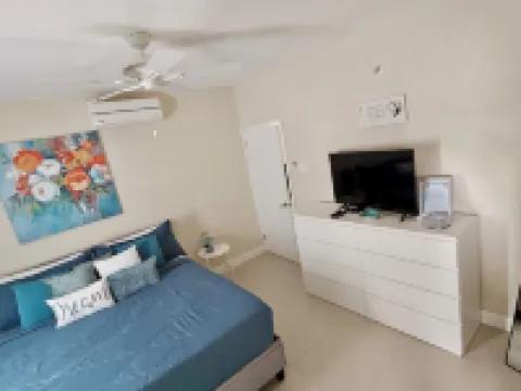 Sunny-shore Hideaway Hotels in Lucea