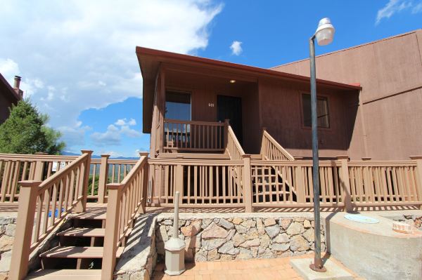 Crown Point Resort