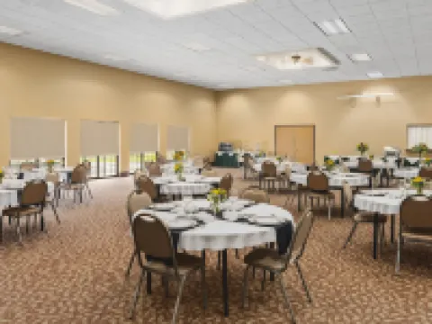 Bitterroot River Inn and Conference Center Hotels in Hamilton