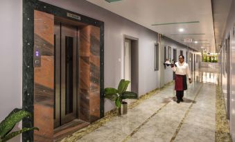 Lion Lords Inn Rajula