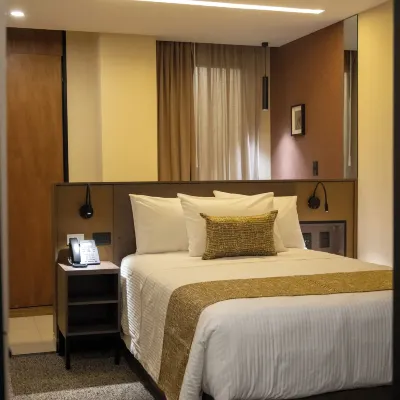 Hilaria Hotels near Exedra