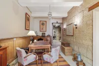 L'Orangerie Chambres d'Hotes de Charme Hotels in Roujan