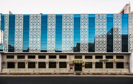 Leisure Inn Grand Chanakya Отели рядом со станцией Jaipur Railway Station