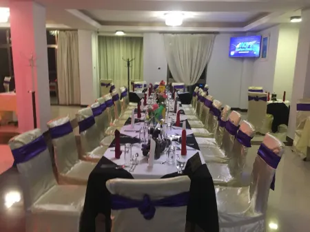 Jacaranda Hotel Отели в г. West Gojam