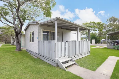 Reflections Eden - Holiday Park Отели рядом с достопримечательностью «Cat Balou Cruises»