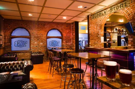 The Grosvenor Hotel Отели рядом с достопримечательностью «Тимару Ботаник Гарденс»